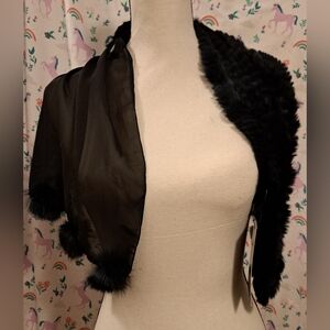 NWT Dino Gaspari Navy Rabbit Fur Embellished Elegant Formal Scarf Wrap